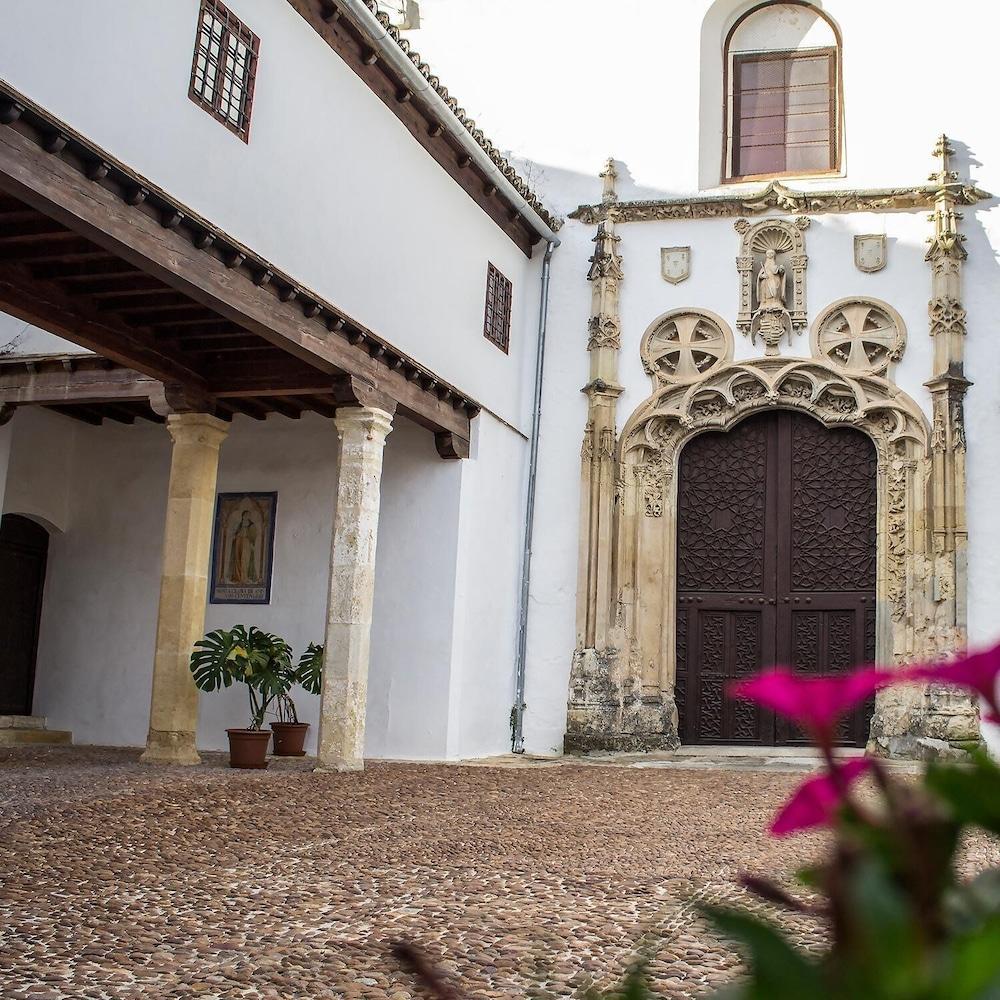 Hostal Bellido Montilla Exterior foto